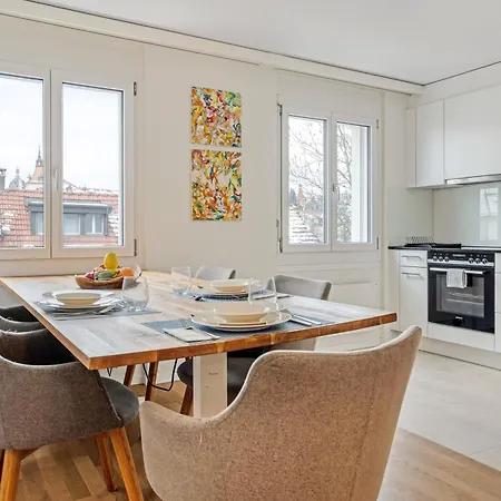 شقة Stilvoll Leben Mit Piano & Balkon 7 Min Zu Bhf