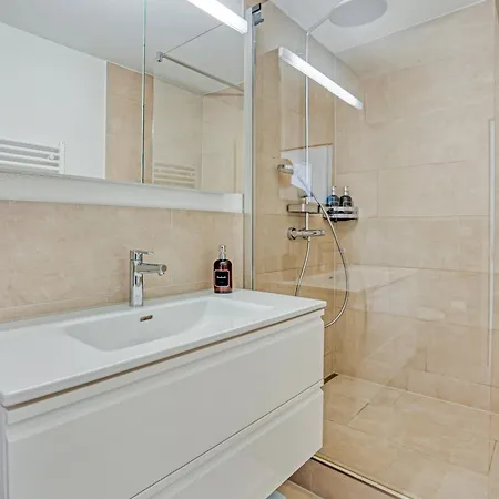 Stilvoll Leben Mit Piano & Balkon 7 Min Zu Bhf *